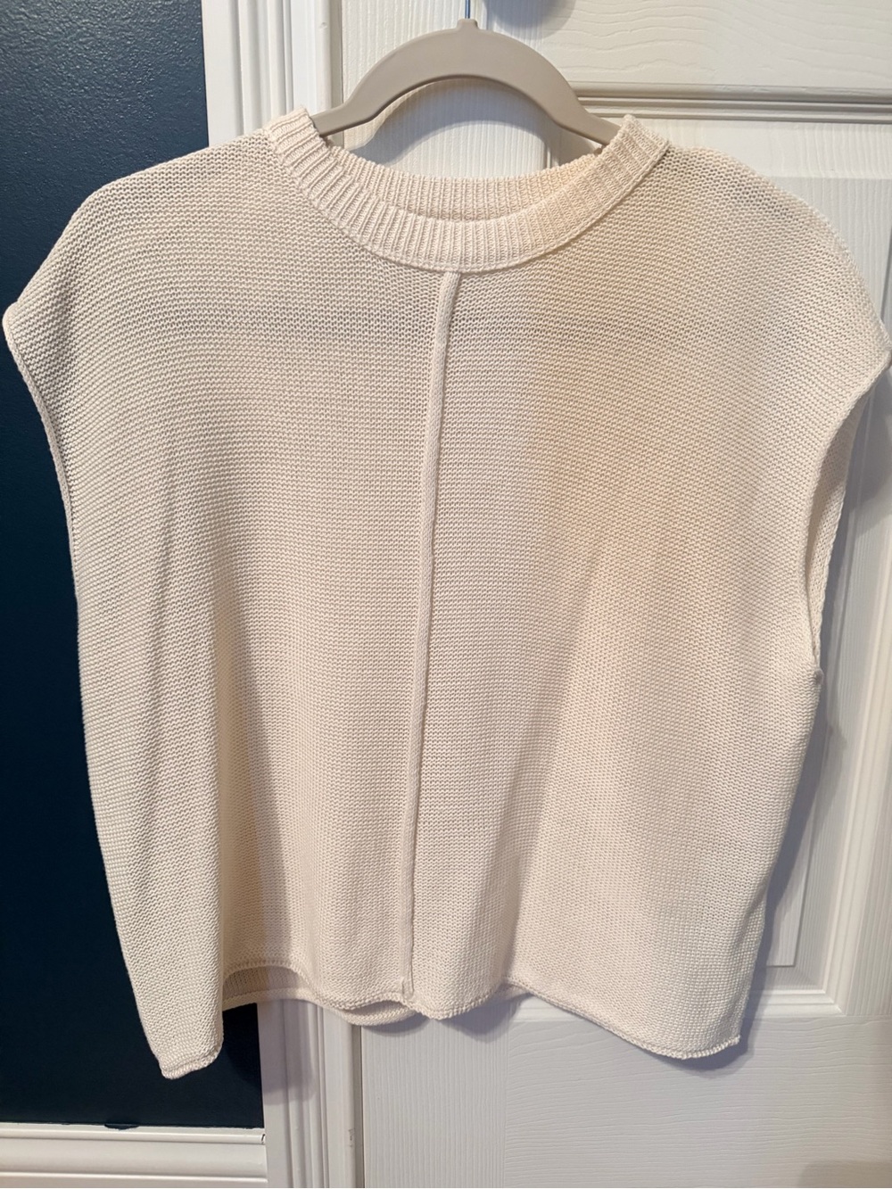 SHEIN Cream Knit Sleeveless Crewneck Sweater Vest